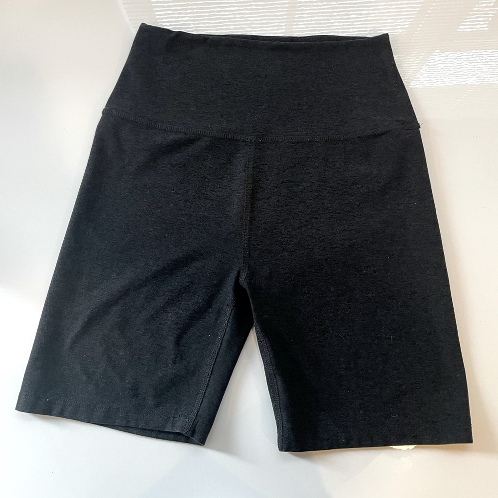 NWOT Beyond Yoga spandex shorts
